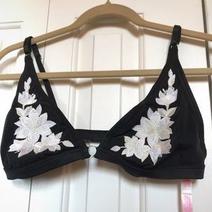 Victoria's Secret Intimates & Sleepwear - Bralette Victoria's Secret Intimates & Sleepwear - Bralette